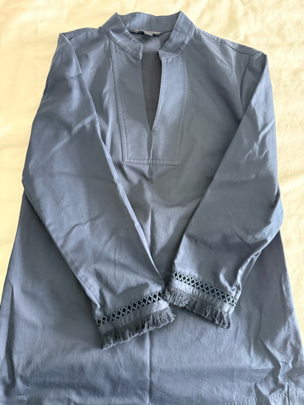 Brooks Brothers navy Collar